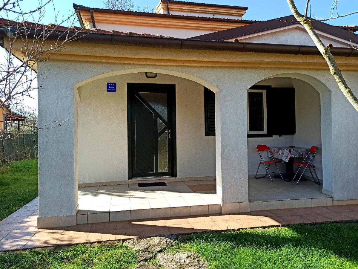 Apartman Dora PUY 외부 사진