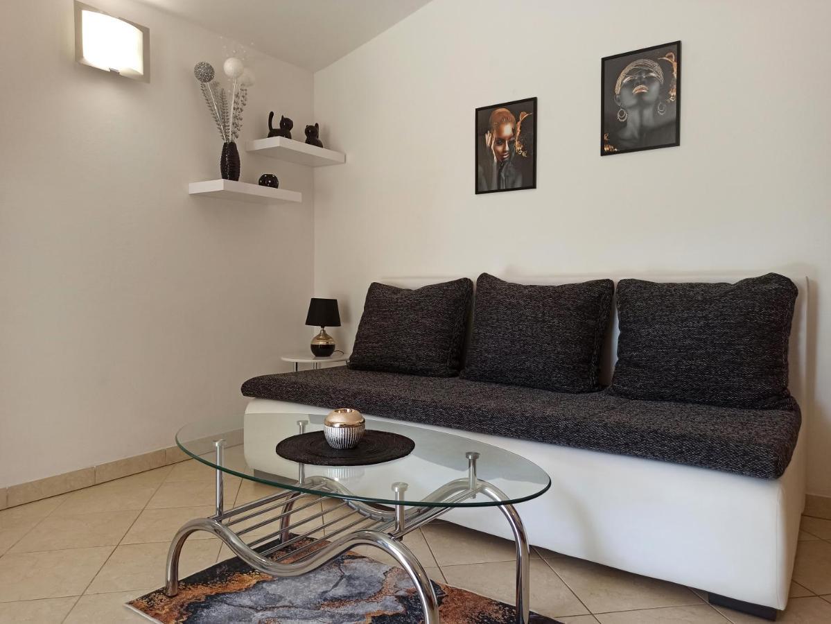 Apartman Dora PUY 외부 사진